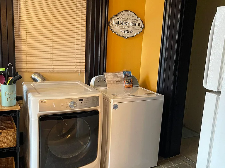 363 Groves Ct — Photo 12