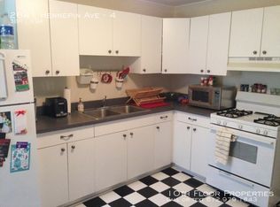 2641 Hennepin Ave APT 4, Minneapolis, MN 55408