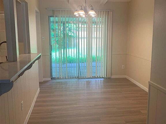 3rd image of 2519 Glen Springs Way