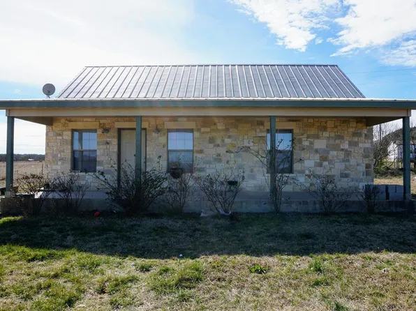 221 Ranch Road 2323, Fredericksburg, TX 78624