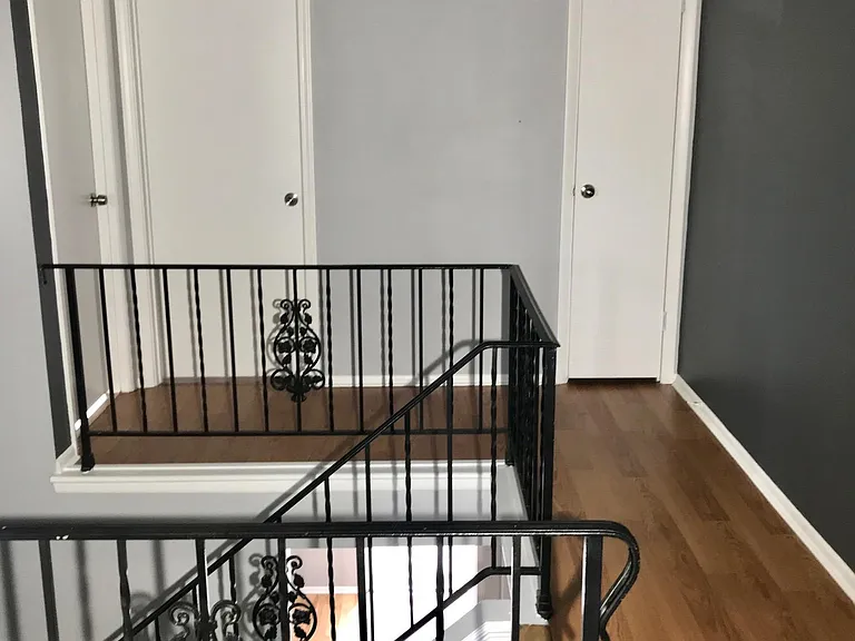 512 Washington Sq — Photo 12