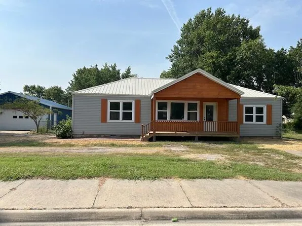 3008 Southern Ave, Parsons, KS 67357