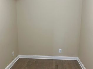 3950 S Western Ave #1, Chicago, IL 60609