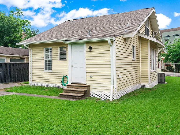 3818 Kennon St — Photo 5