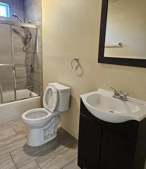 3839 Woodlawn Ave — Photo 11