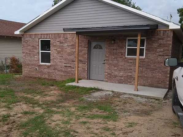 615 E Cherry St, Perkins, OK 74023