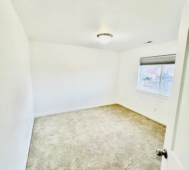 4104 N Fremont Dr — Photo 10