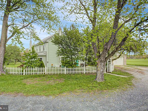 4th image of 3715 Bullfrog Rd