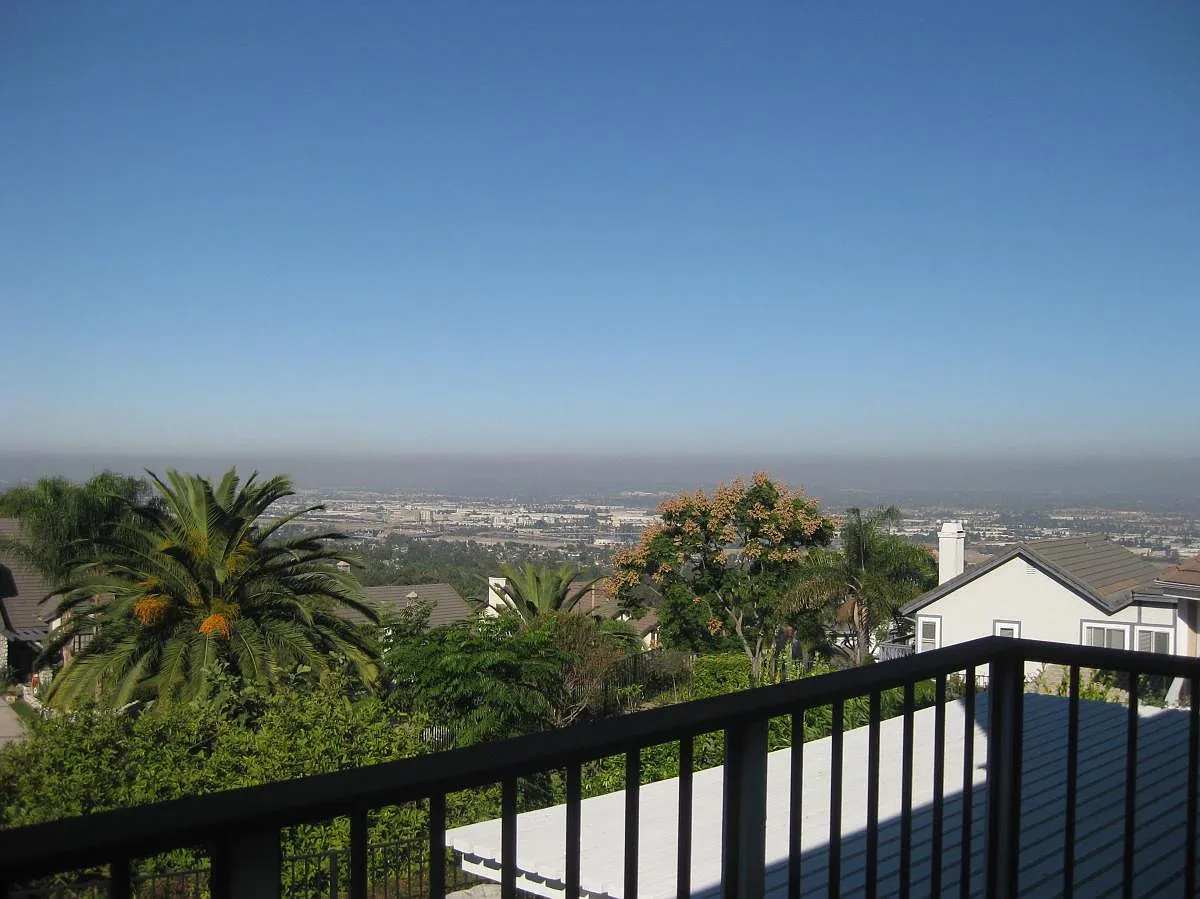 4 bed, 2457 sqft, $5,800 — Photo 2