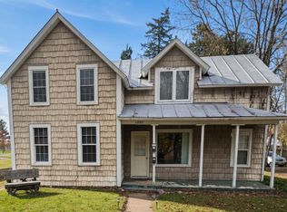 1209-1209A W River Dr W, Stevens Pt, WI 54481