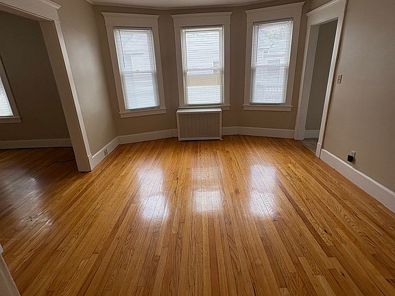 3rd image of 24-26 Gilman St