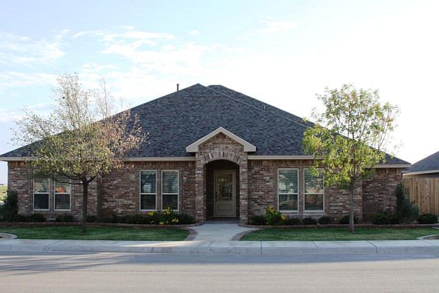1st image of 4010 Heritage Oaks Dr