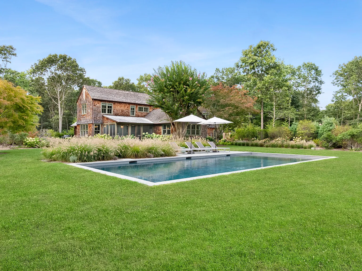 Exceptional Design In Sagaponack — Photo 1