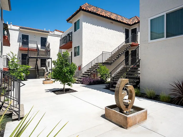 Brookside Terrace Apartments — Photo 6