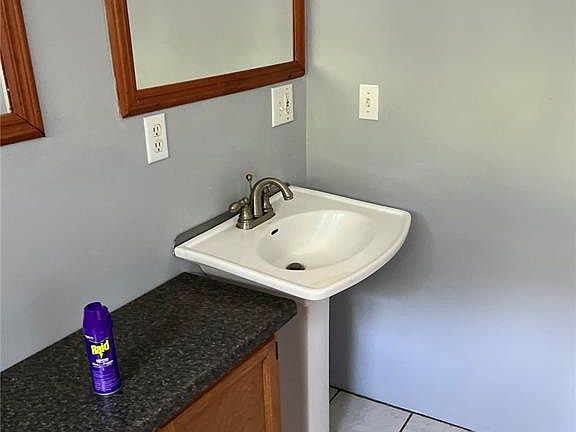 2nd image of 2505 E Main St
