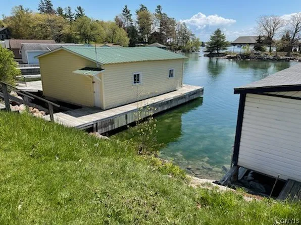 5513 E Coast Ave #5513, Thousand Island Park, NY 13692