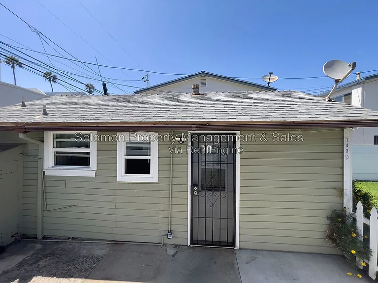 143 1/2 S Myers St — Photo 2