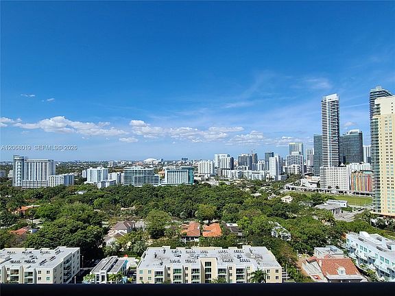 3rd image of 1581 Brickell Ave #2-1907