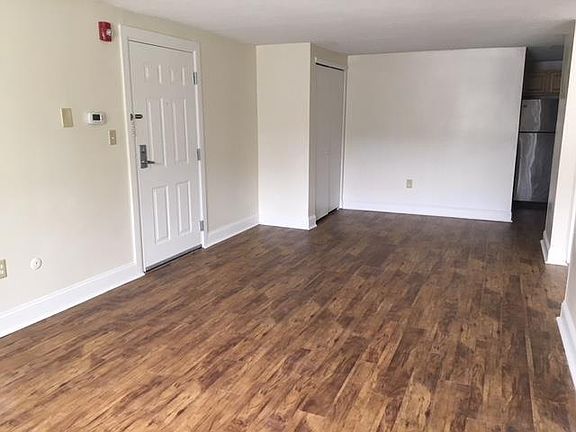 5th image of 255 Garden St #33