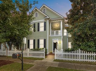 817 Carpenter Town Ln, Cary, NC 27519