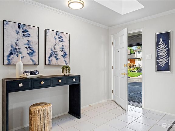 5th image of 2618 169th Avenue NE