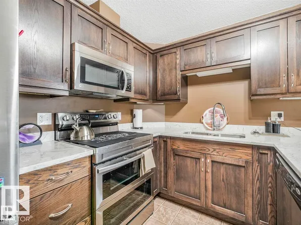 1520 Hammond Gate NW #435, Edmonton, AB T6M 0J4