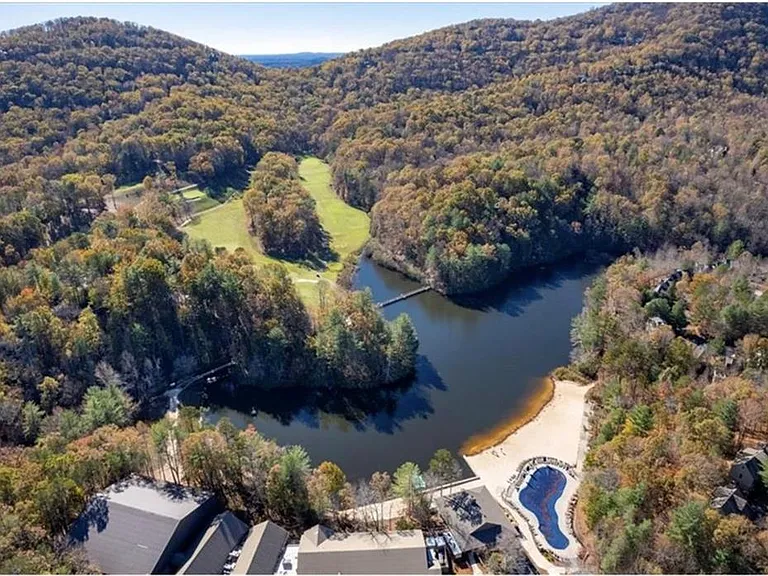 1279 Quail Cove Dr — Photo 36