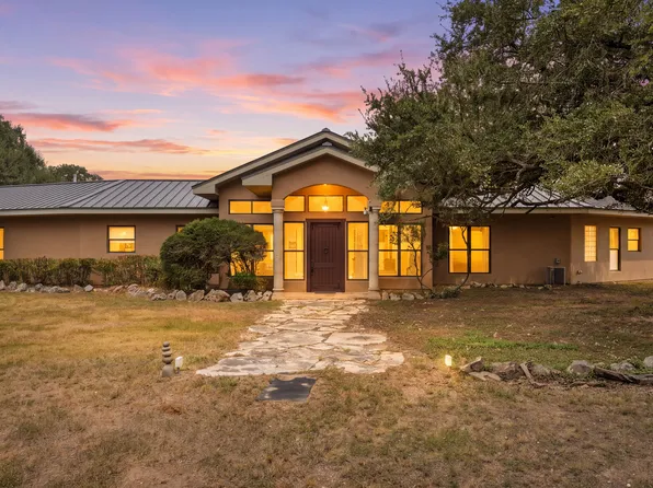 4025 Marion Rd, Marion, TX 78124