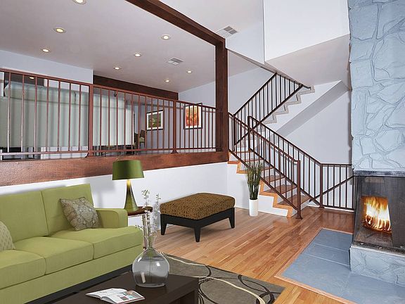5th image of 11912 Riverside Dr Unit 21