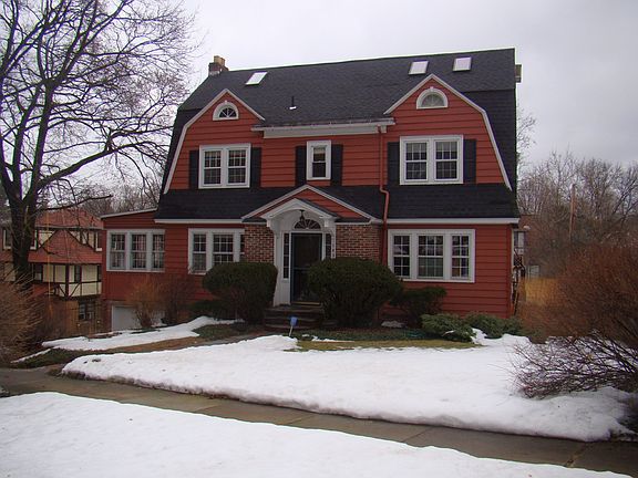 2nd image of 103 Crawford Ave