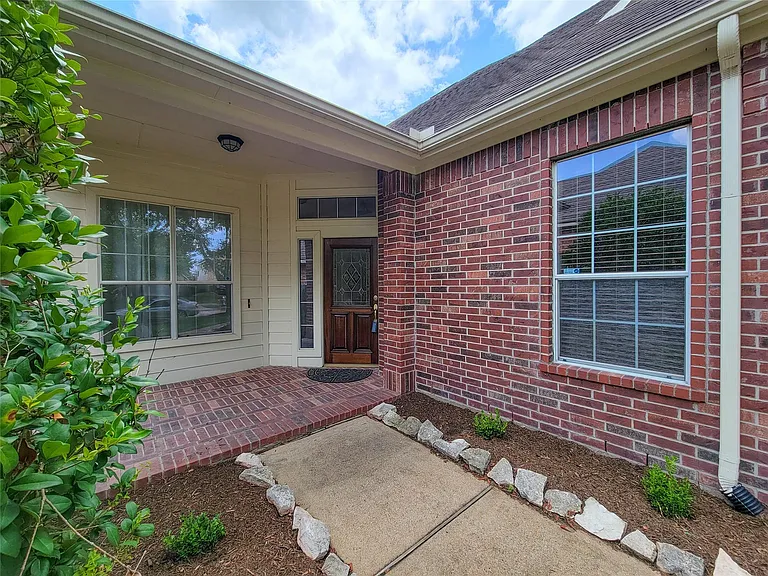 2622 Katie Harbor Dr — Photo 3