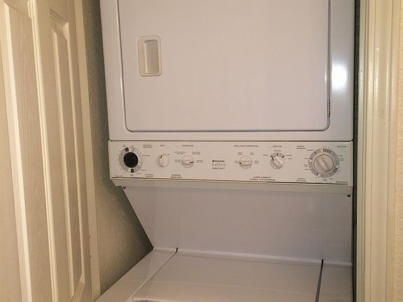 5th image of 1131 N Oakland Ave APT 3