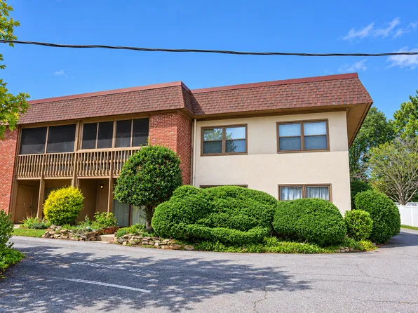 427 6th Ave W APT B1, Hendersonville, NC 28739