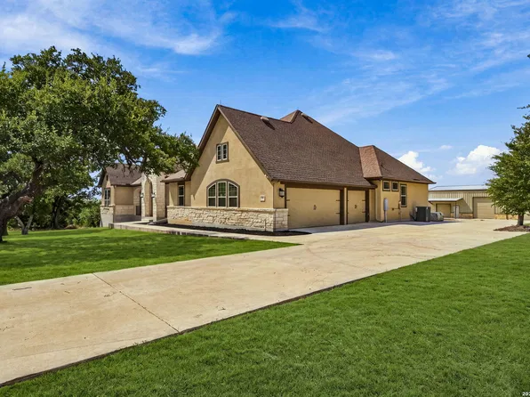 36 HIGH POINT RANCH RD, Boerne, TX 78006