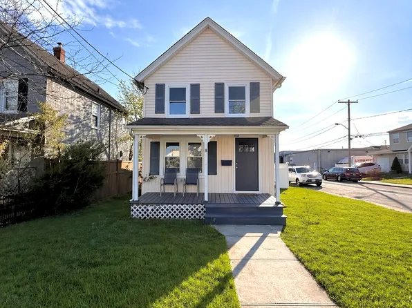 (undisclosed Address), Freeport, NY 11520