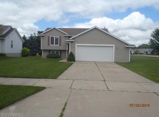 11015 Jordan Ct, Allendale, MI 49401