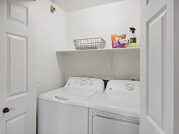 4th image of 625 E Baseline Rd #1