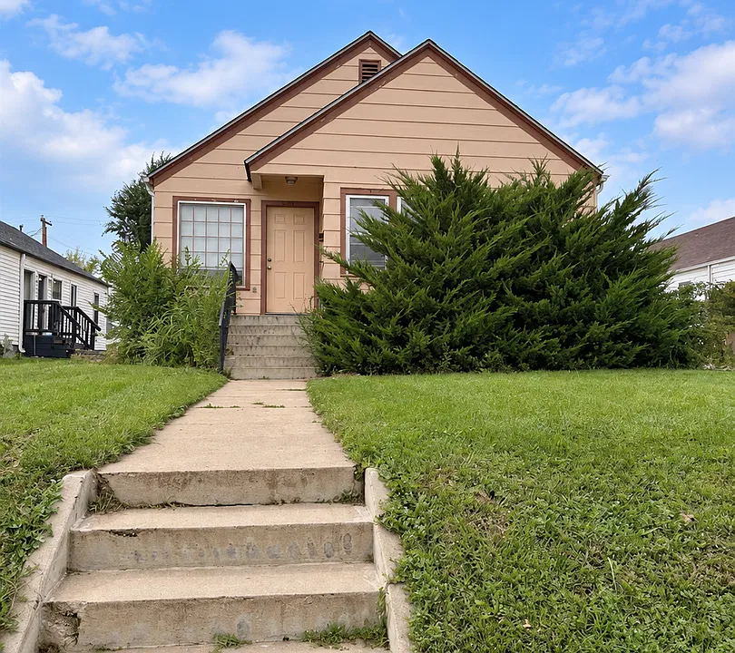 2117 9th Ave