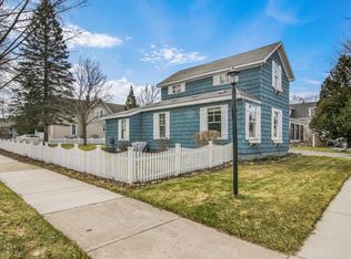 903 Wayne St, Traverse City, MI 49684