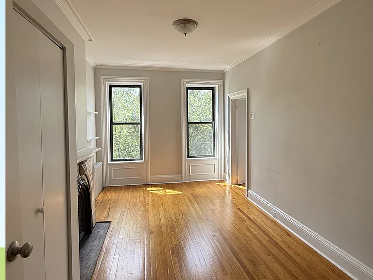 219 Smith St #2 — Photo 2