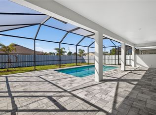 618 SW 30th Terrace Cpe, Coral, FL 33914