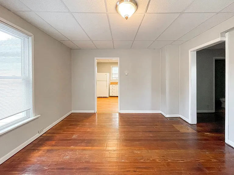 2125 W Jackson St — Photo 23