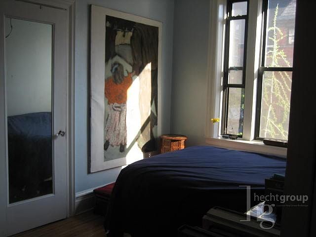 2nd image of 287 Amsterdam Ave #302