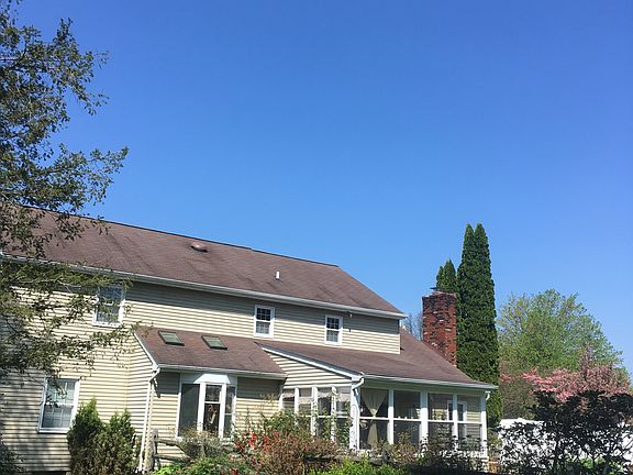 4th image of 110 Briarwood Dr