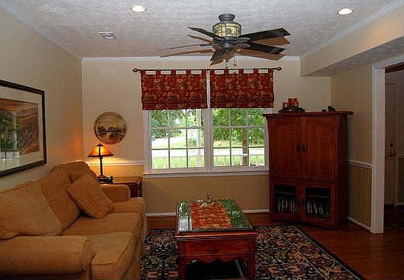 4th image of 113 Sherwood Ln
