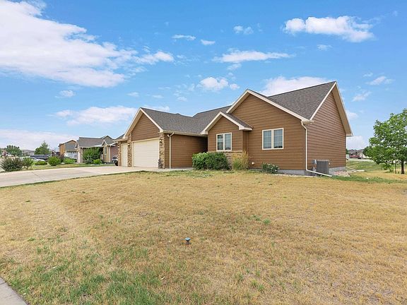2nd image of 22743 Partridge Ln