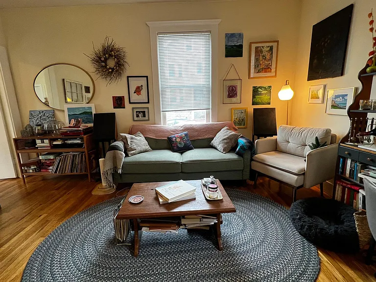 86 Clarendon Ave #F — Photo 2