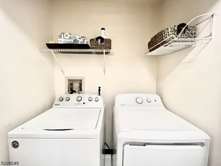 209 Strull Ct — Photo 19