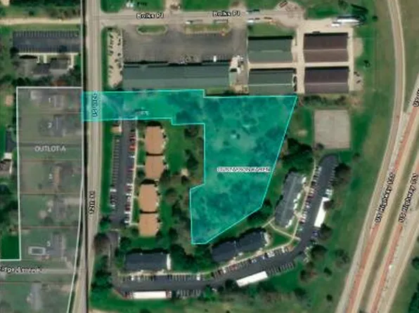 355 12th St, Plainwell, MI 49080