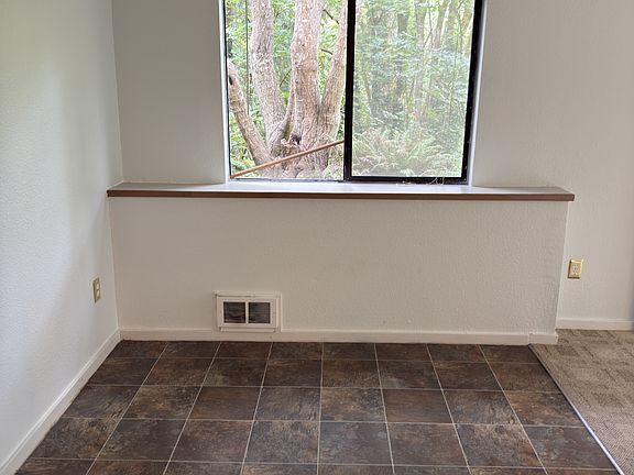 5th image of 1249 SW 132nd Ln